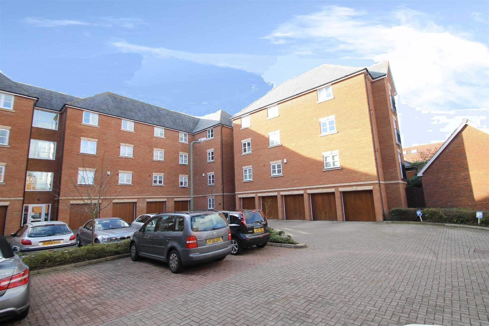 Vernier Crescent, Medbourne, Milton Keynes